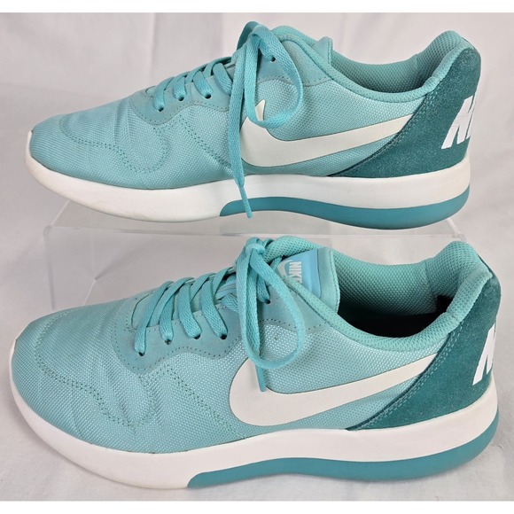 Nike Womens Sz 8 MD Runner 2 LW Hyper Running Shoe Turquoise/Sail Sneaker School - Picture 1 of 8